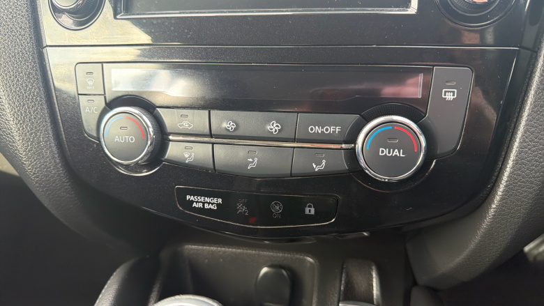 Nissan Qashqai 1.3 DiG-T 160 [157] Acenta Premium 5dr DCT Petrol Hatchback